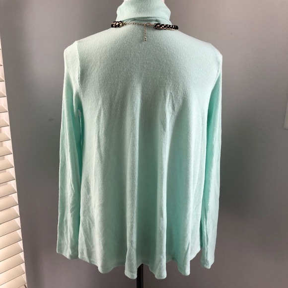 MaiTai super soft turtleneck medium - Picture 3 of 3